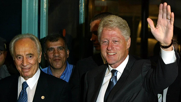 ביל קלינטון ושמעון פרס