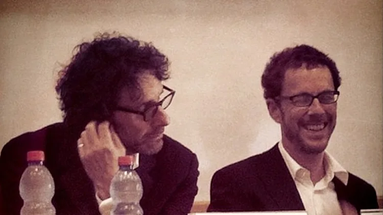 האחים כהן במסיבת עיתונאים בת"א