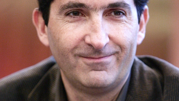 בעל השליטה ב-HOT ובמירס