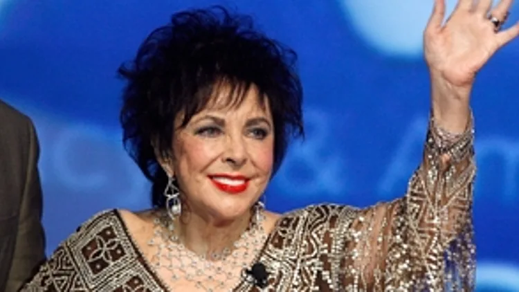 פרידה ממלכה: אליזבת' טיילור בתמונות