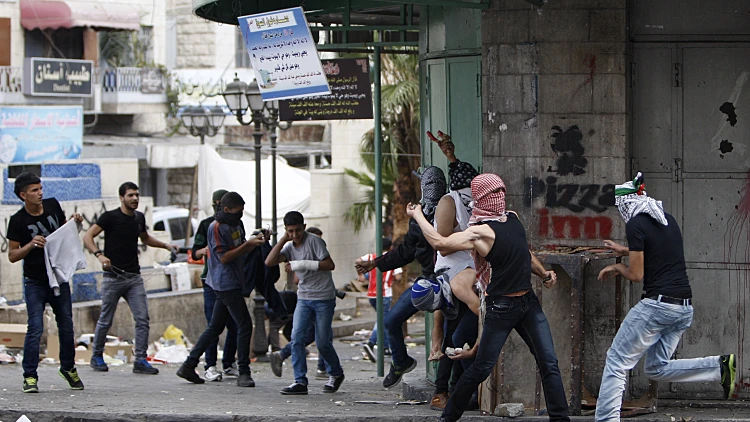 מפגינים פלסטינים בגדה המערבית