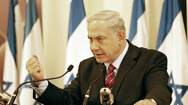 ראש הממשלה בנימין נתניהו במסיבת עיתונאים בעקבות מבצע שובו אחים