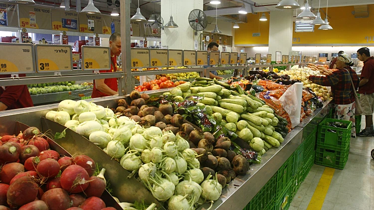 ירקות בסופר שופרסל דיל ברמת גן:קישואים,סלק, קולורבי, שומר