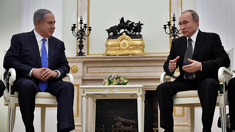 ראש ממשלת ישראל, בנימין נתניהו, ונשיא רוסיה, ולדימיר פוטין, בביקור נתניהו במוסקבה