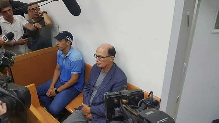פרשת הצוללות: אבריאל בר יוסף יואשם כפוף לשימוע בגין שוחד