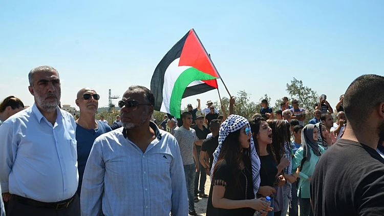 שוטרים בהפגנה בוואדי ערה