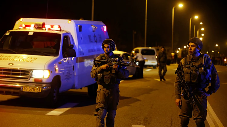 זירת הפיגועים בצומת אלון שבות ובצומת גוש עציון