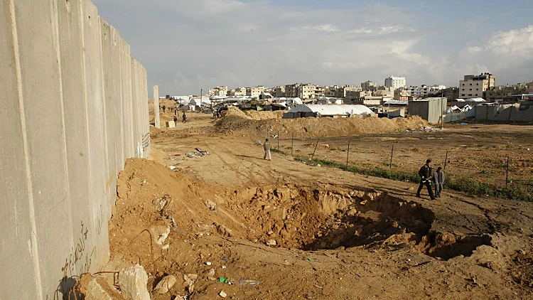 דיווח: צה"ל ייסוג מציר פילדלפי, מערכת אלקטרונית תמנע הברחות
