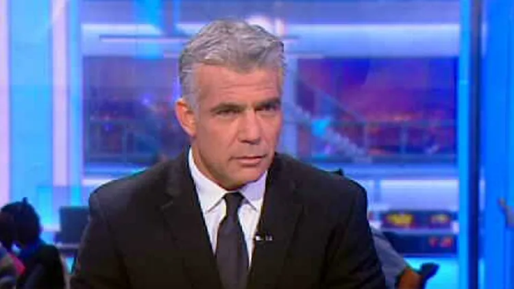 שר האוצר יאיר לפיד בראיון לחדשות 10