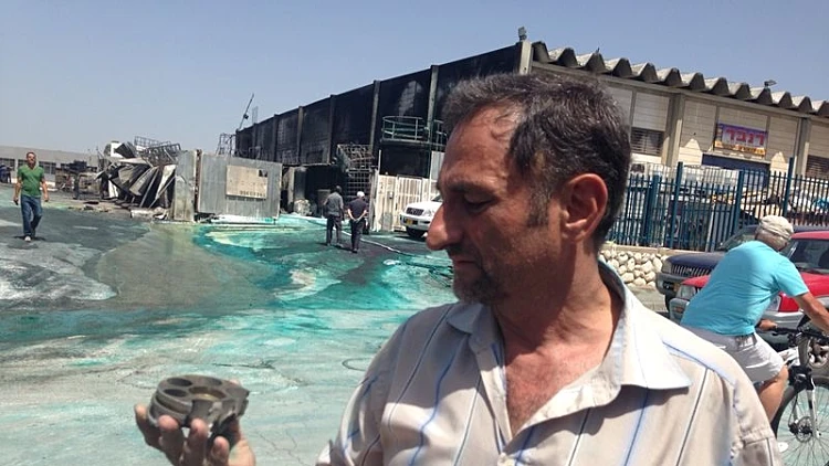 ברוך קוגן, מנכ"ל מפעל הצבעים "דנבר" בשדרות שנהרס מפגיעת שני קסאמים