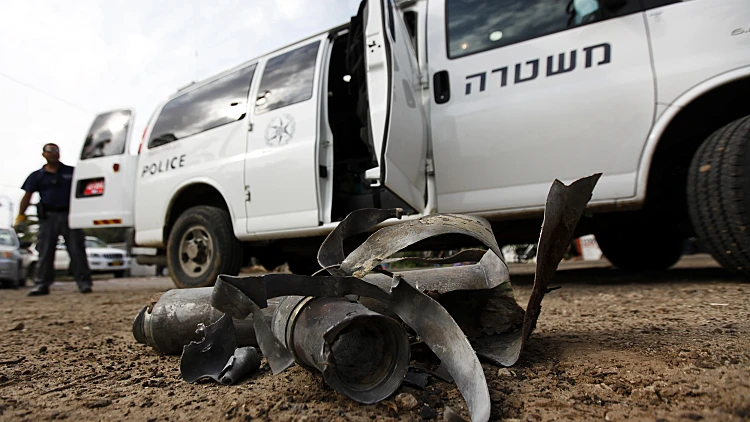 פגיעת רקטה בבית במועצה אזורית באר טוביה