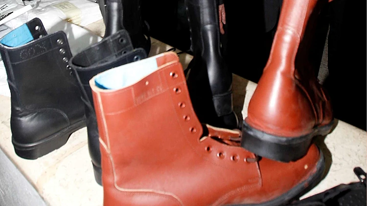 נעליים צבאיות