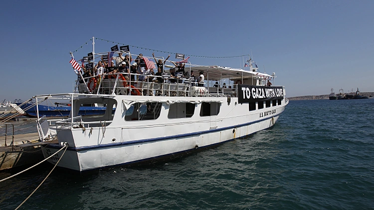 ספינה אמריקנית שאמורה להשתתף במשט לעזה ביוון