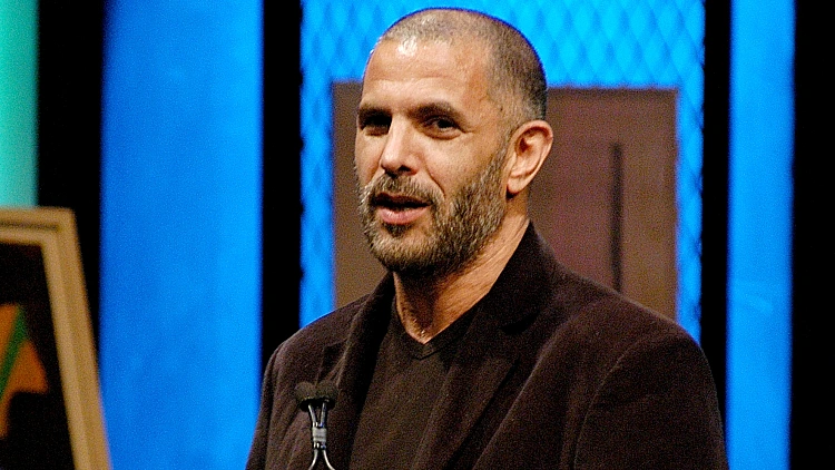 השחקן והיוצר ג'וליאנו מר נרצח ביריות בג'נין | חדשות 13