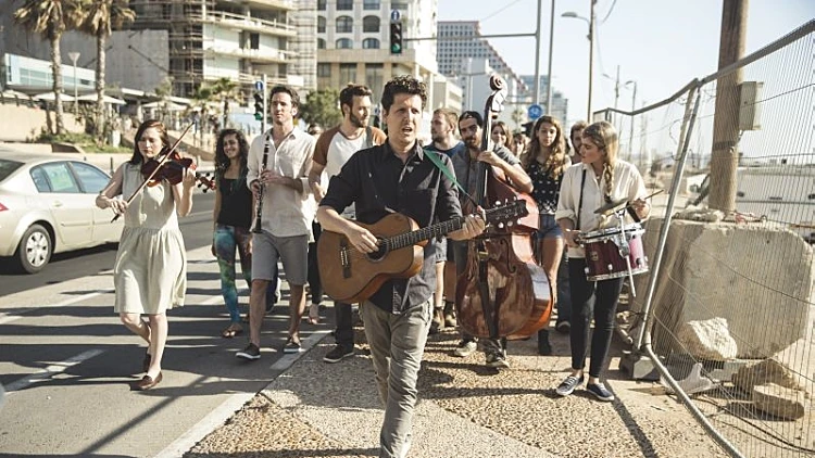 האנג'לסי בקליפ חדש