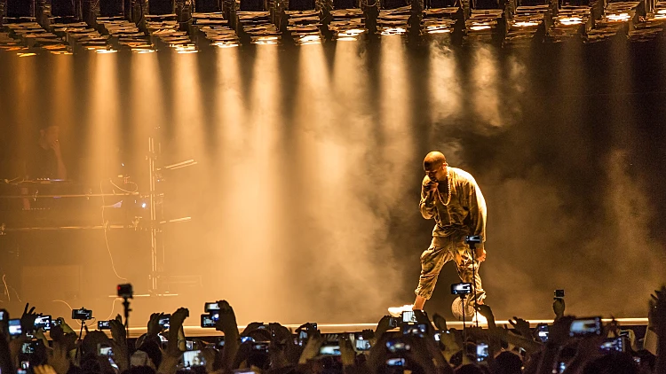 קניה ווסט בהופעה