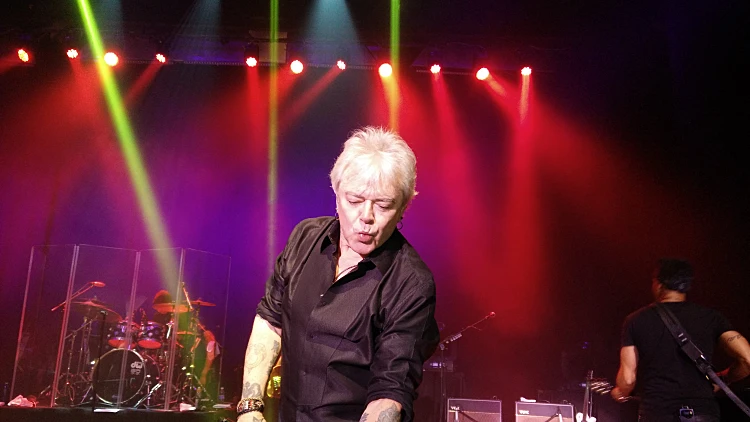 קחו אוויר: מה חשבנו על ההופעה של אייר סופליי?