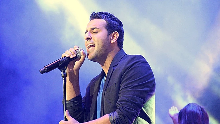 דודו אהרון בקיסריה