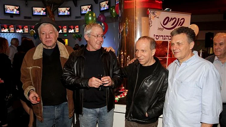 היסטריית הכרטיסים להופעה של "כוורת"