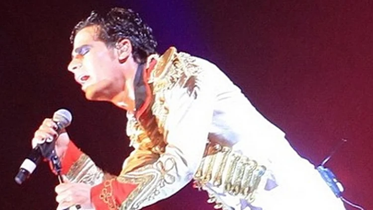 הופעה של אביב גפן