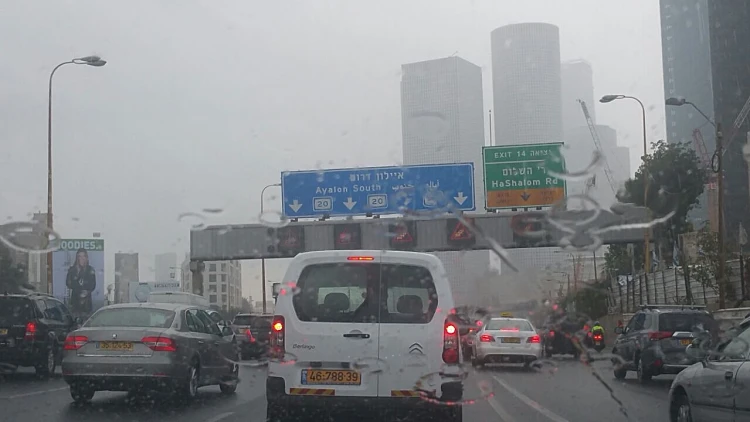 מזג אוויר חורפי בת"א