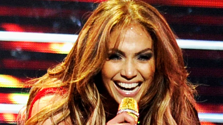 ג'ניפר לופז מופיעה בפסטיבל iHeartRadio