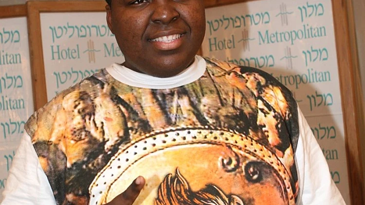 הזמר שון קינגסטון נפצע קשה בתאונת אופנוע ים