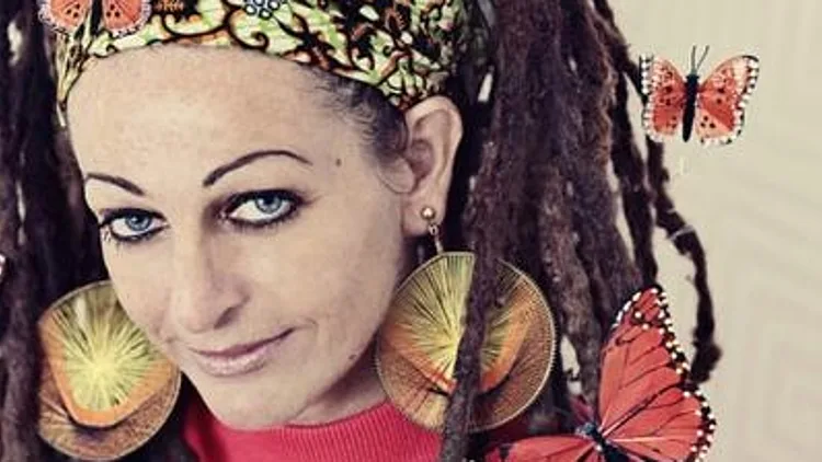 אריאנה פורסטר, סולנית the slits