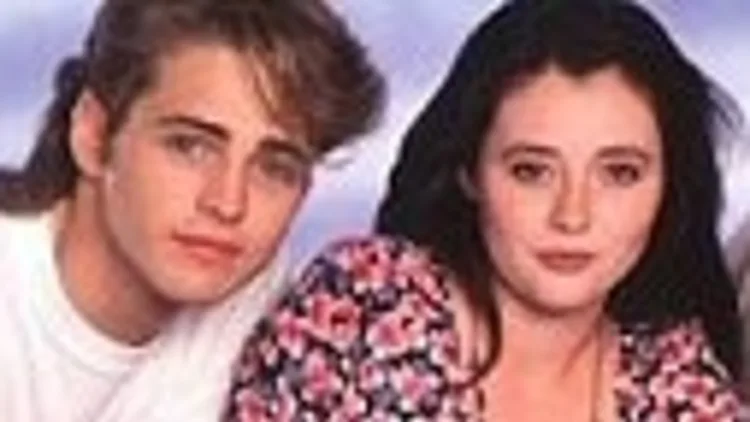 בברלי הילס 90210-שאנון דוהארטי וג'ייסון פריסטלי