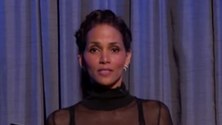 האלי ברי, ציוצים מרושעים