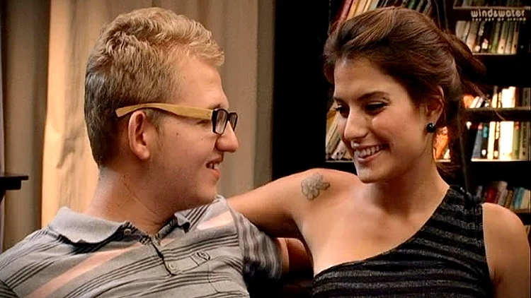 אלכס וליטל צוחקים, היפה והחנון עונה שנייה, פרק 16