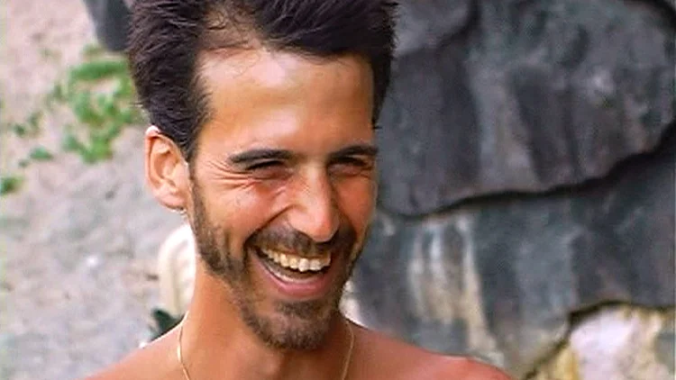 דן מתפוצץ מצחוק, מתוך פרק 17, הישרדות אולסטארס