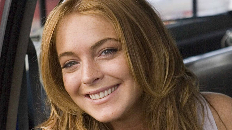 לינדזי לוהן בסרט החוק על פי ג'ורג'יה