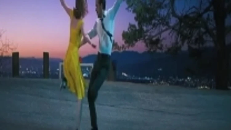 ריאן גוסלינג ואמה סטון, מתוך הסרט לה לה לנד