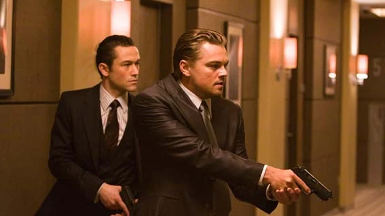 מתוך הסרט "התחלה"