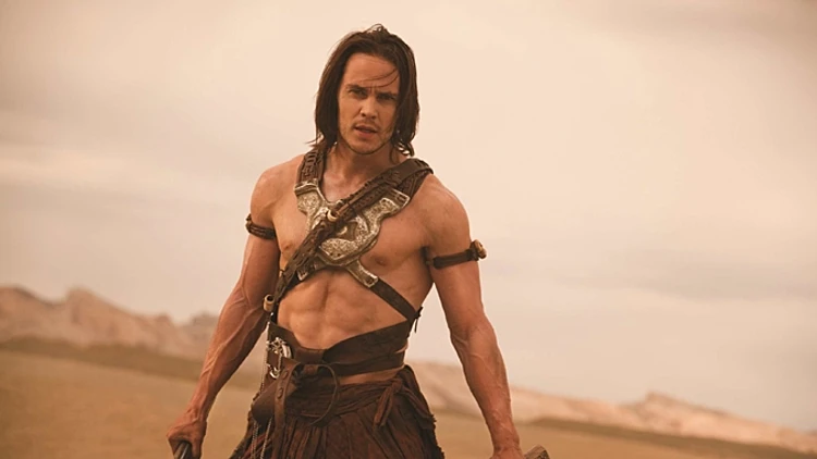 איש לבוש בבגדי אל -ג'ון קרטר