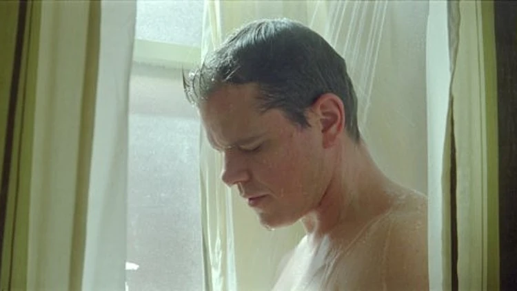 מאט  דיימון בסרט "מכאן והלאה"