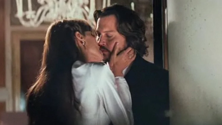אנג'לינה ג'ולי וג'וני דפ בסרט "The Tourist"