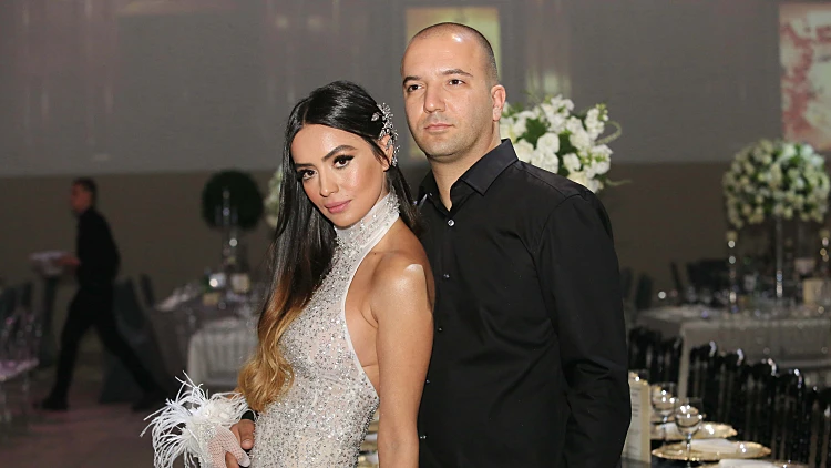 שירה בצלאל ואורן אלישע ביום חתונתם