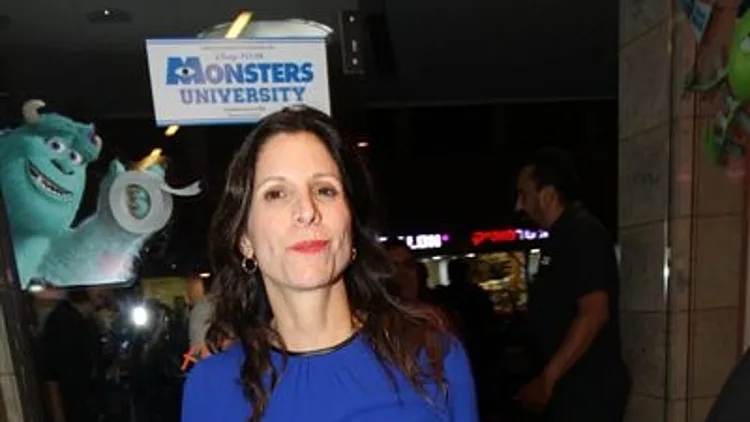 פרימיירה שש פעמים