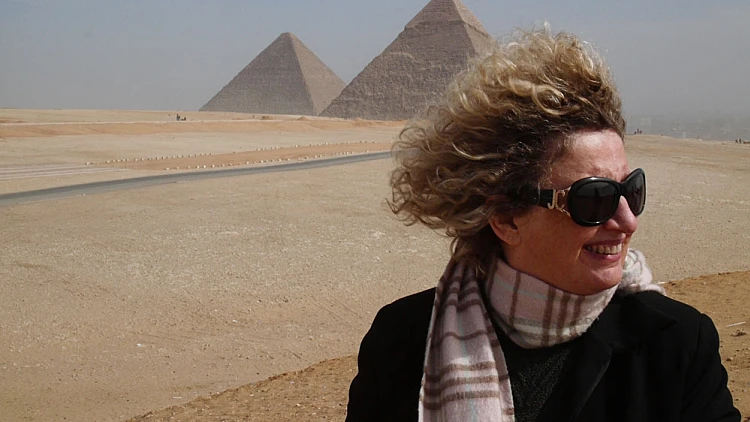 אורלי קסטל-בלום