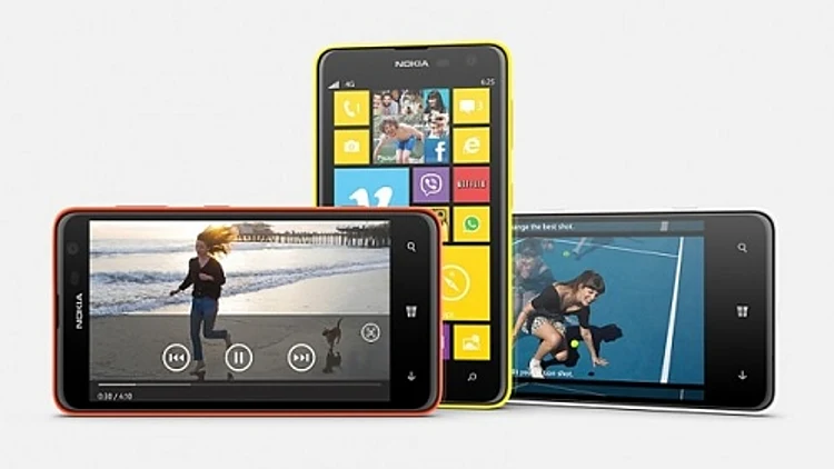 הוכרז: לומיה 625 עם 4.7 אינץ' וסוללה שתספיק ליום שלם