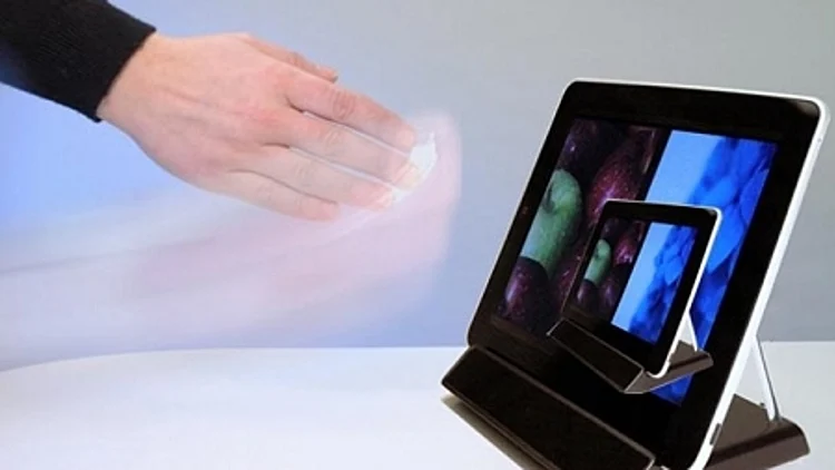 שליטה ללא מגע