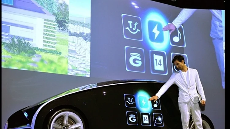 מכונית קונספט חכמה של טויטה