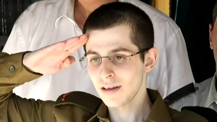 גלעד שליט מצדיע לראש הממשלה