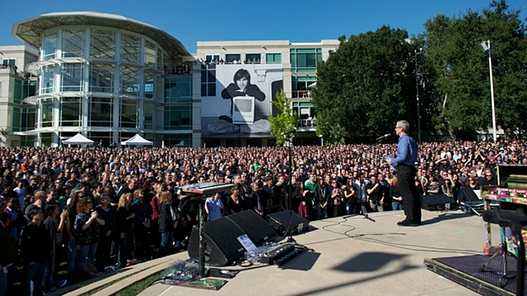 אירוע 19 באוקטובר לזכר סטיב ג'ובס בקופרטינו