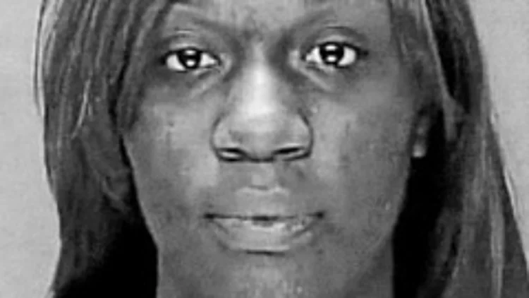 חיפשה לבעלה רוצח בפייסבוק