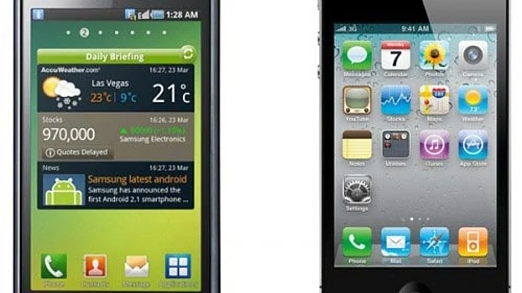 אייפון 4 או סמסונג גלאקסי S