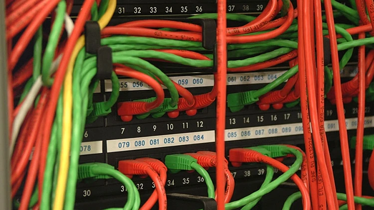 כבלים מחוברים