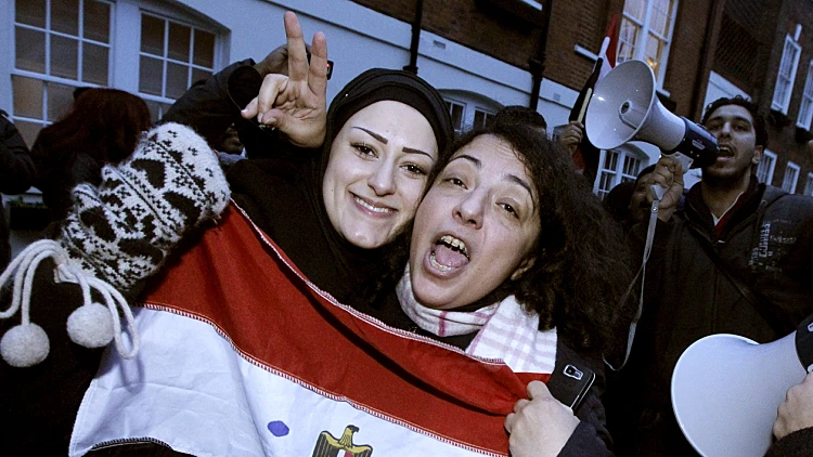 חגיגות במצרים לאחר התפטרותו של חוסני מובארק